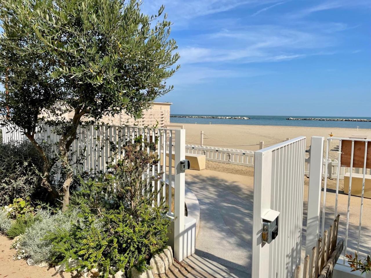 Villa Le Agavi Luxory Beach Surfhouse Bellaria-Igea Marina Eksteriør billede