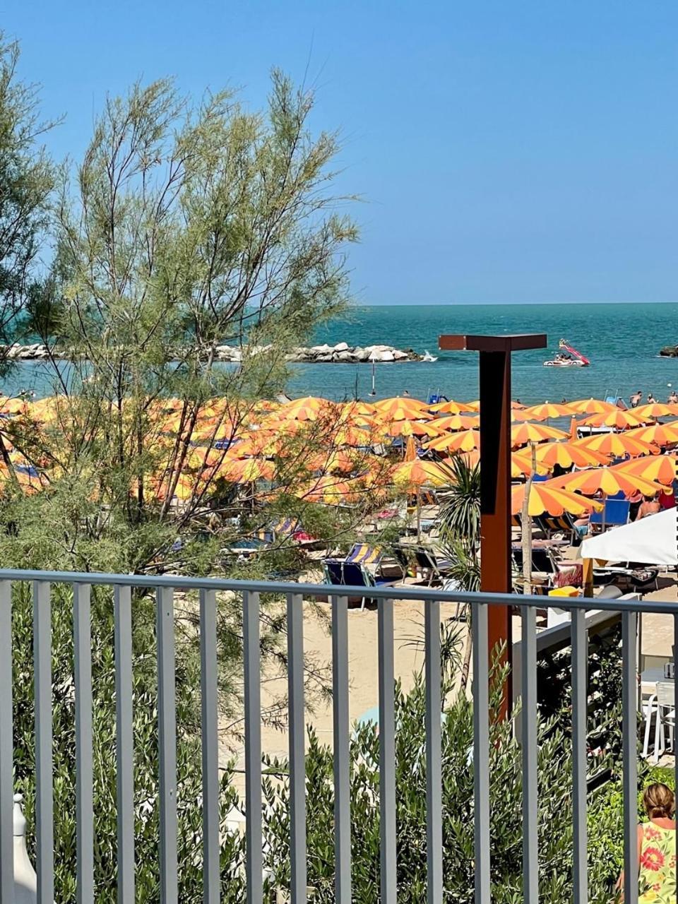 Villa Le Agavi Luxory Beach Surfhouse Bellaria-Igea Marina Eksteriør billede