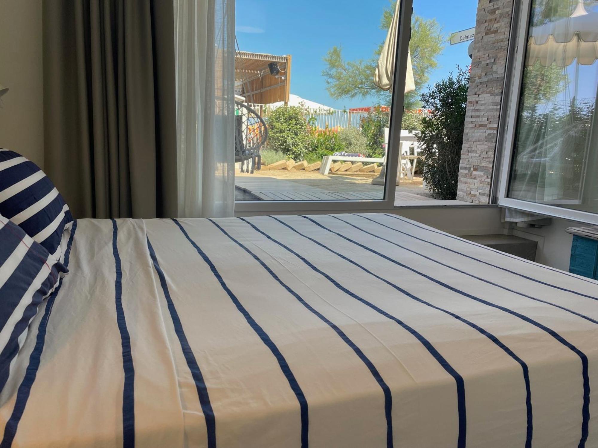 Villa Le Agavi Luxory Beach Surfhouse Bellaria-Igea Marina Værelse billede
